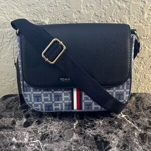 Tommy Hilfiger Women Navy And White Patterned Crossbody  Bags